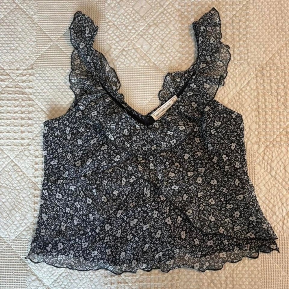 vintage A&F black & white floral babydoll tank top blouse